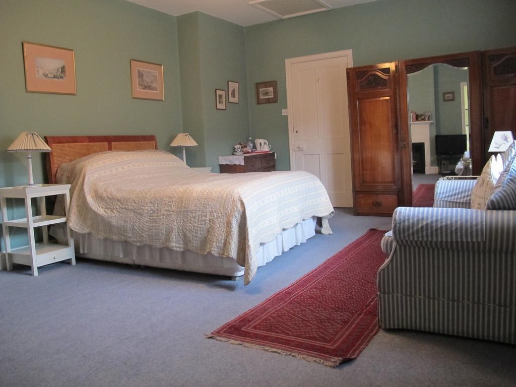 Cotton Farm Bed & Breakfast Chester Room photo