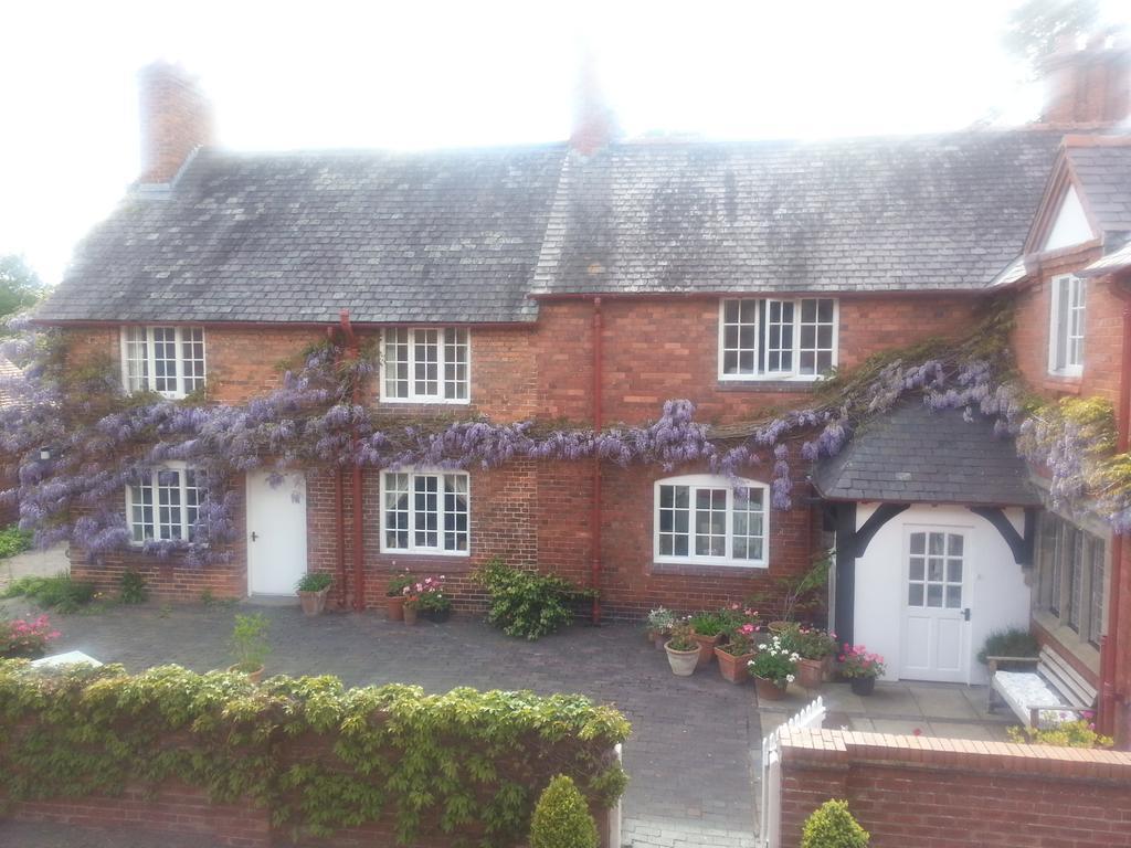 Cotton Farm Bed & Breakfast Chester Exterior photo